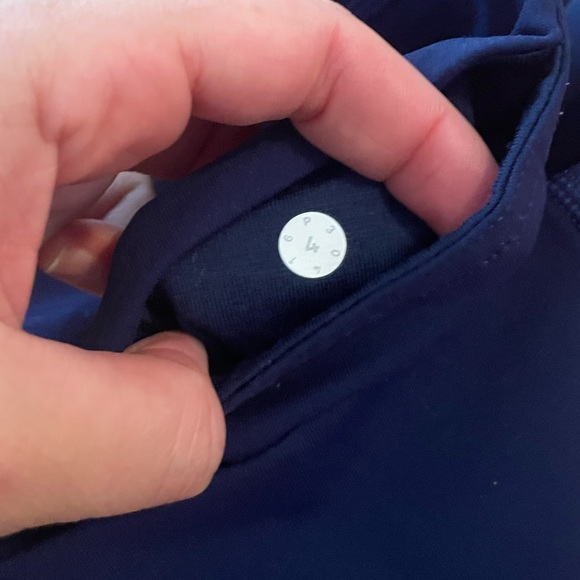 Lululemon Blue Leggings with Mesh size 4. Barley worn. - Picture 5 of 6